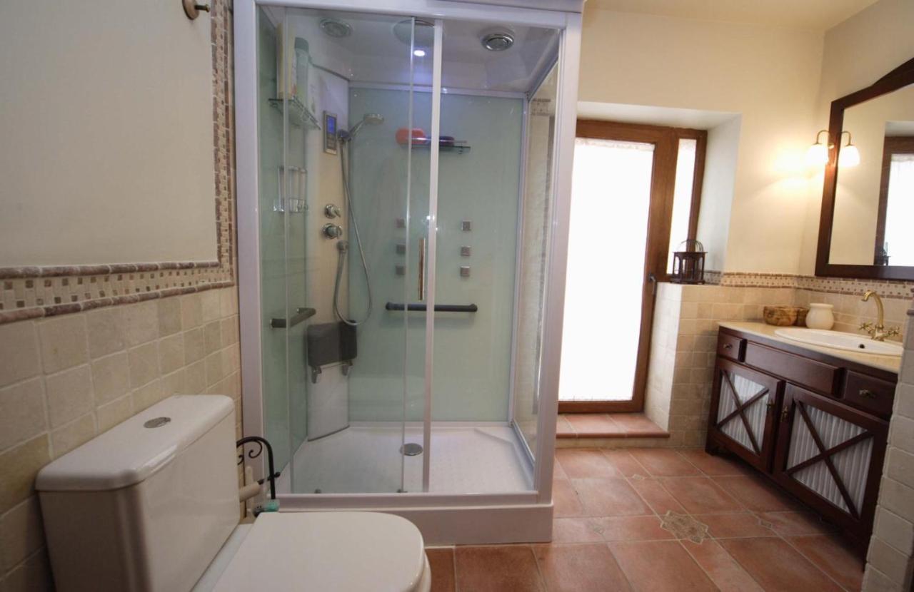 Villa Villen Moclin Bagian luar foto